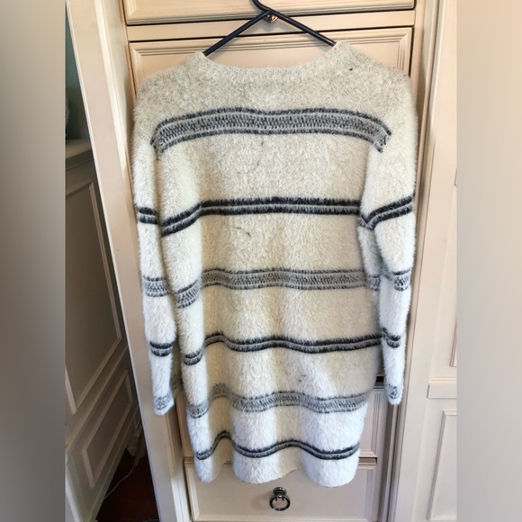 Solitaire long black and white cardigan size medium - Picture 3 of 8